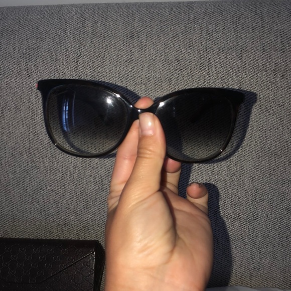 Gucci sunglasses - Picture 2 of 8